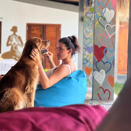 Waiwas Hostel Kuta  エクステリア 写真