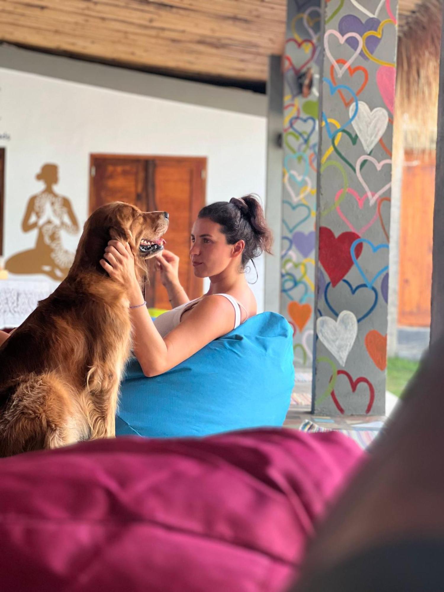 Waiwas Hostel Kuta  エクステリア 写真